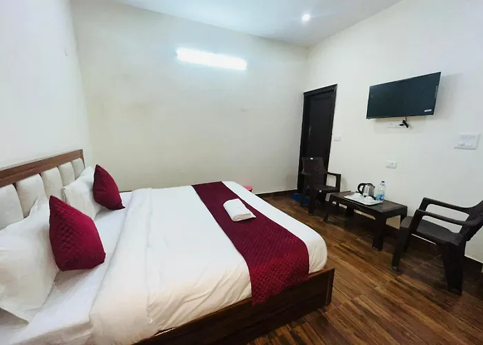 Hotel Badals Nest - Safdarjung Enclave